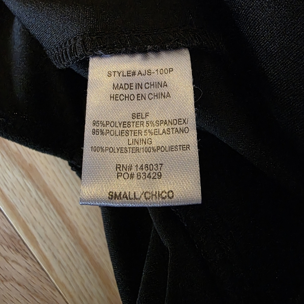 Fashion Nova Black Caped Sleeveless Formal Jumpsuit Size Small - Picture 6 of 6